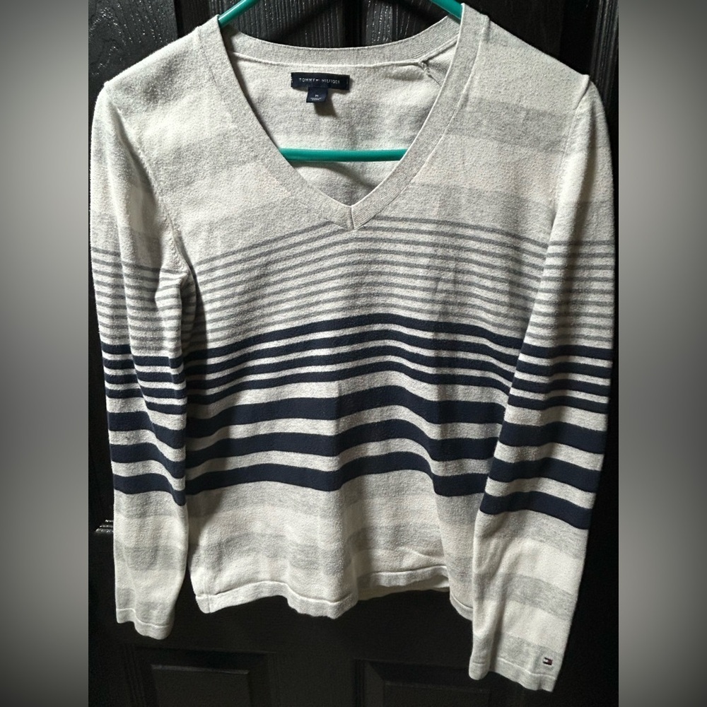 Tommy Hilfiger Classic White Knit Sweater